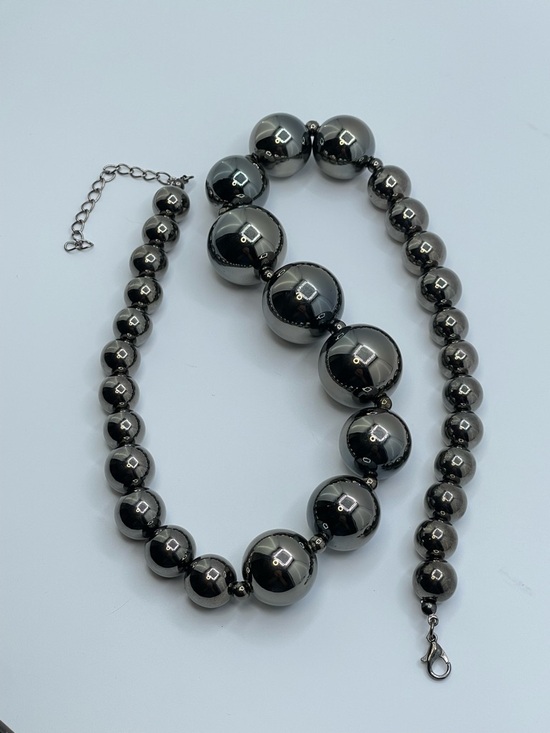 Bright Silver Large Beaded Necklace Silver Tone Statement Graduated Bold - Picture 4 of 6